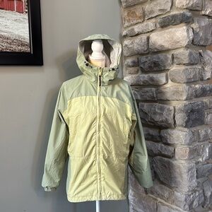 Columbia women’s jacket, waterproof and mesh lined, with hood, light green, M